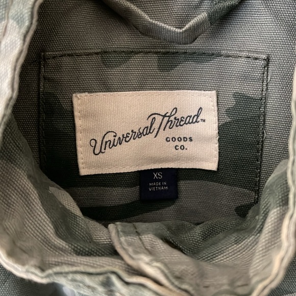 Universal Thread Green Camouflage Drawstring Waist  Utility Jacket Shacket Sz XS - Picture 2 of 3